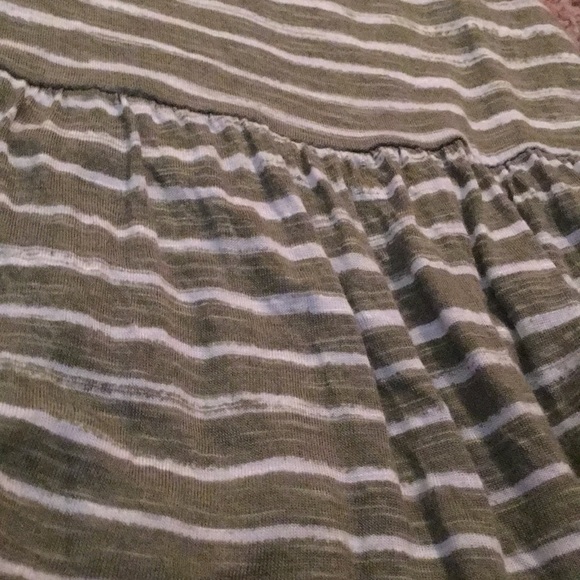 Green and White Striped Tank Top - Picture 2 of 4